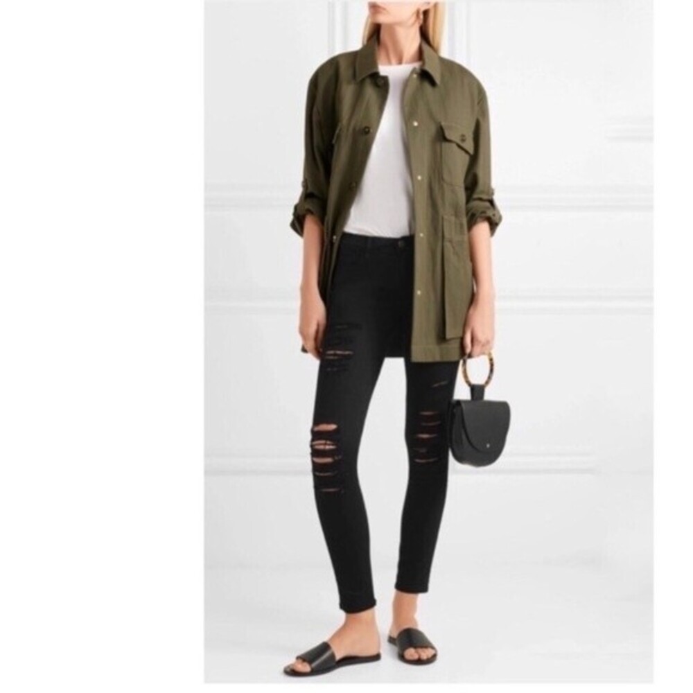FRAME Le Skinny de Jeanne Distressed Black Jeans